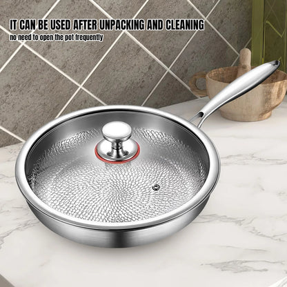 Poêle inox pour induction et cuisine tradition comme gastronomique -