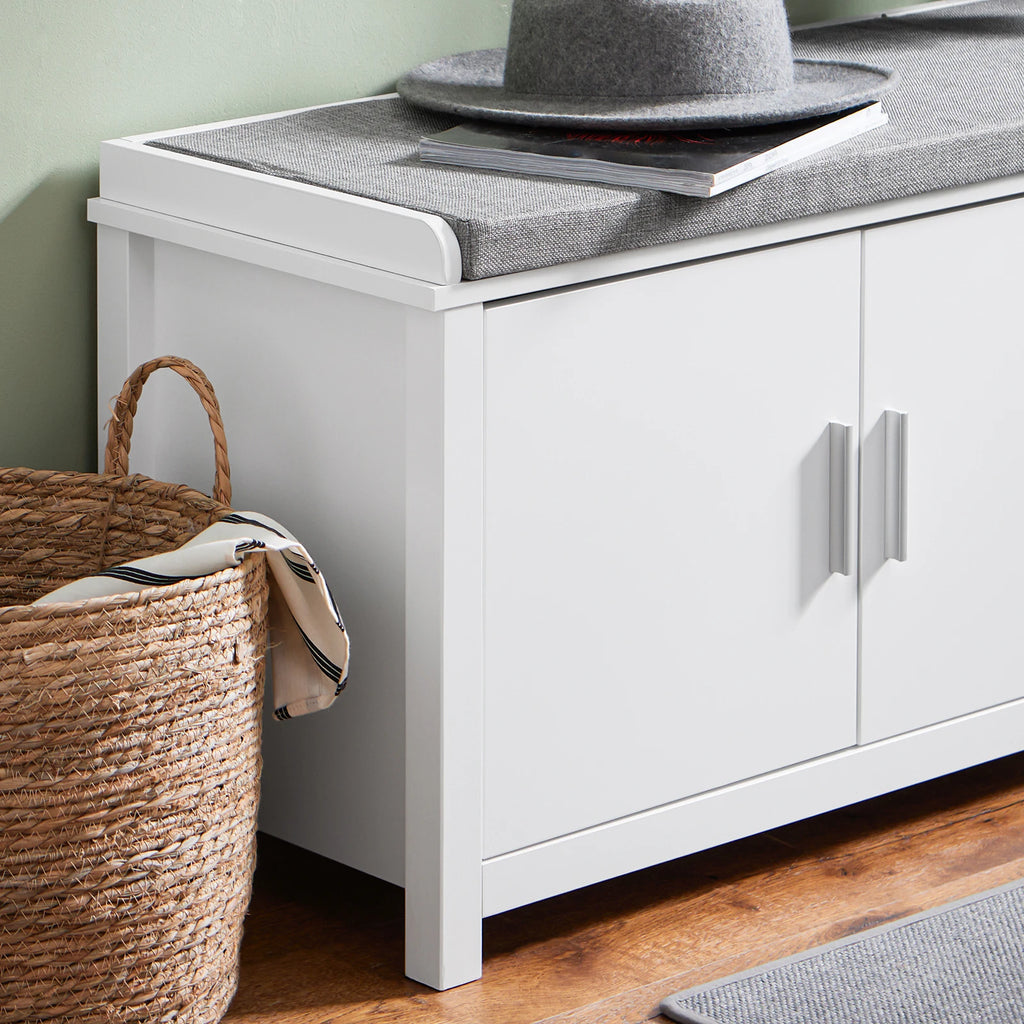 Meuble à chaussure avec banc et compartiments étroits -