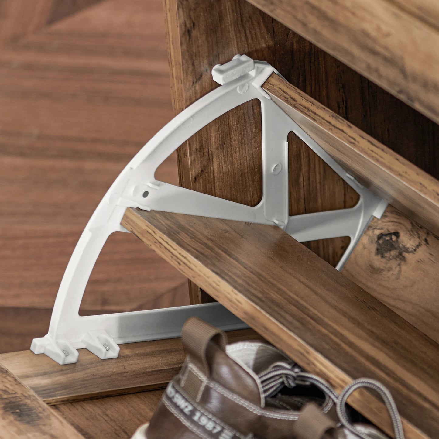 Étagère chaussures bois laqué 60x115x23cm -