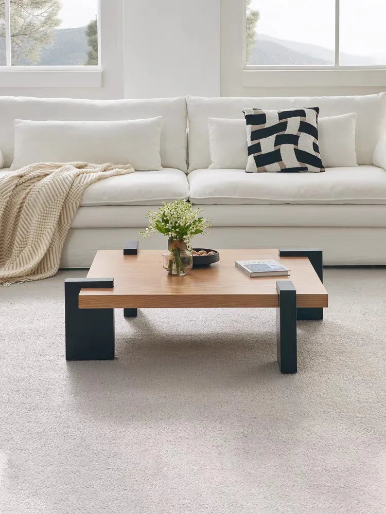 Table basse carrée en bois massif noyer -