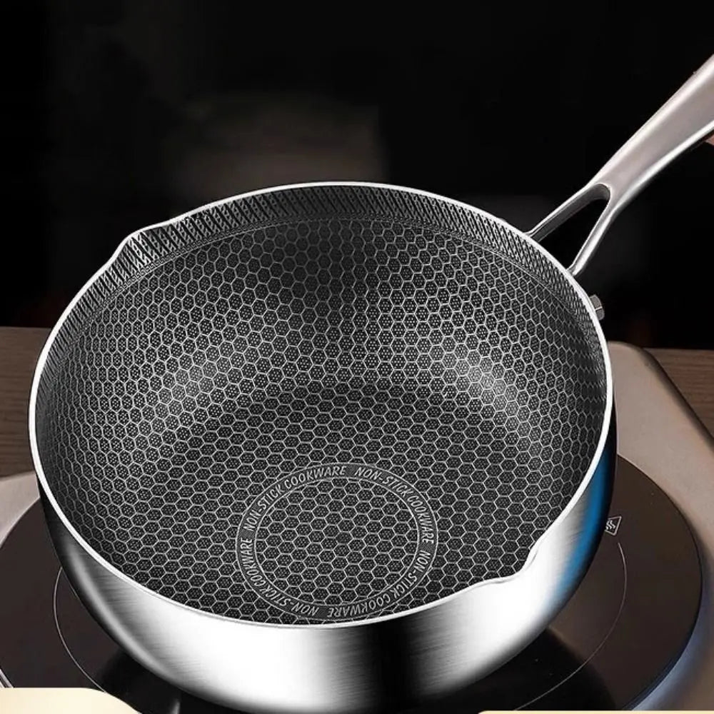 Casserole inox avec couvercle -