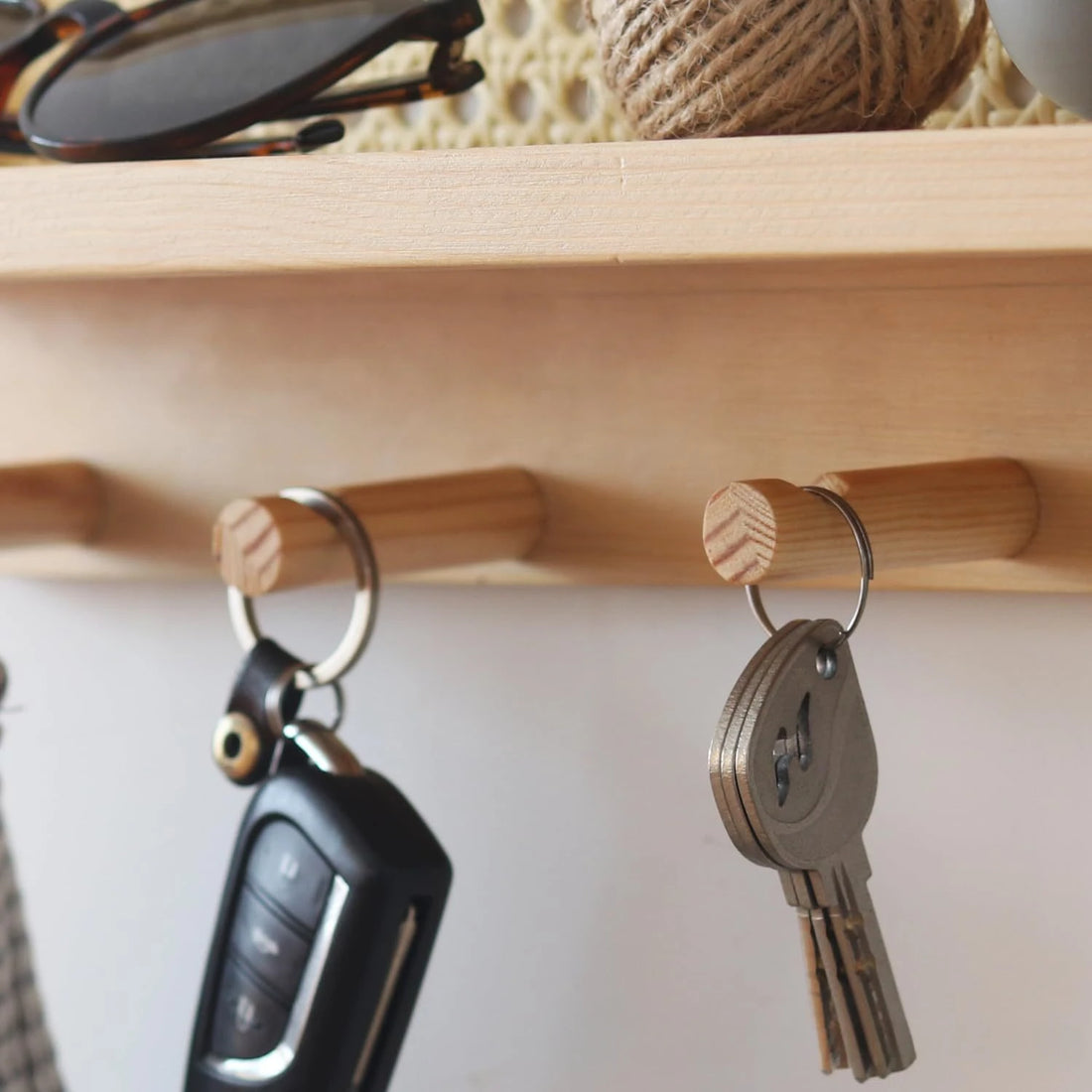 étagère bois murale porte clé et autres -