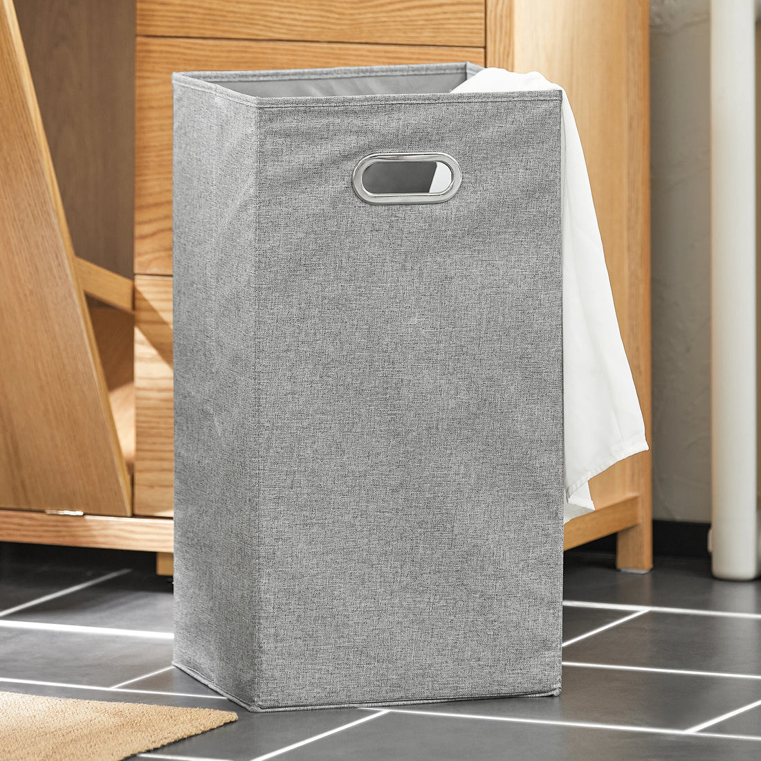 Meuble pour salle de bain en bois avec triples tiroirs -