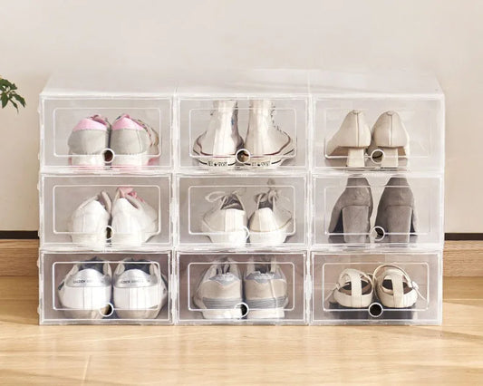 Meuble à chaussure de style boite en plastique transparente -