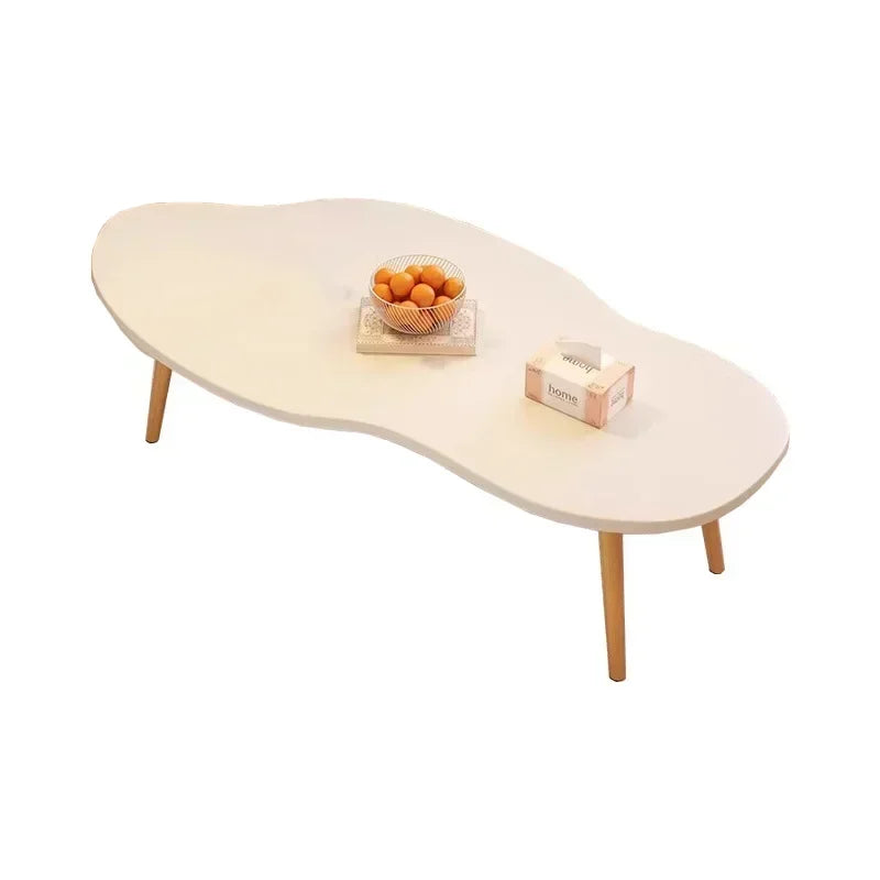 Table basse noyer nordique pour petit appartement -