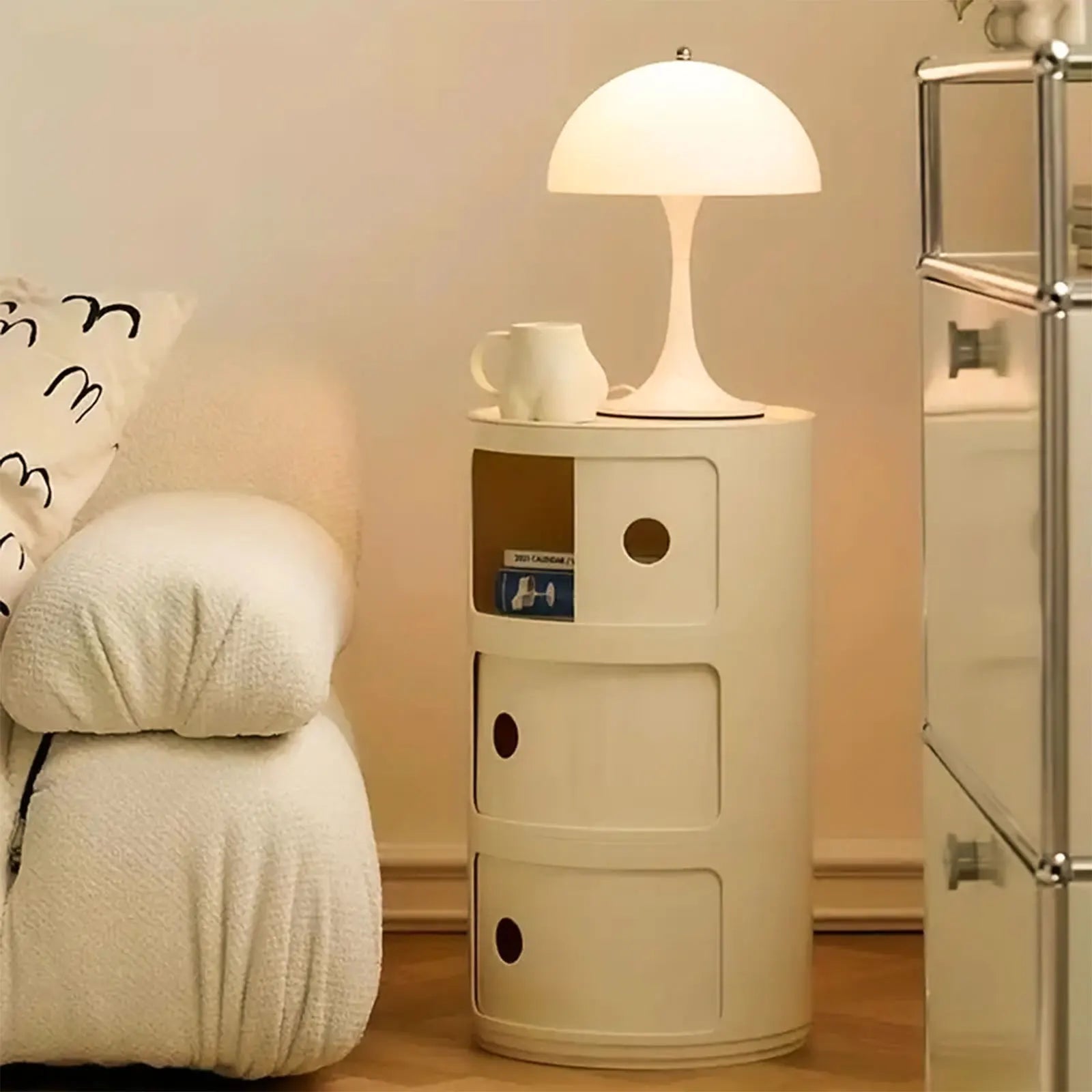 Table de nuit ronde avec 3 tiroirs -