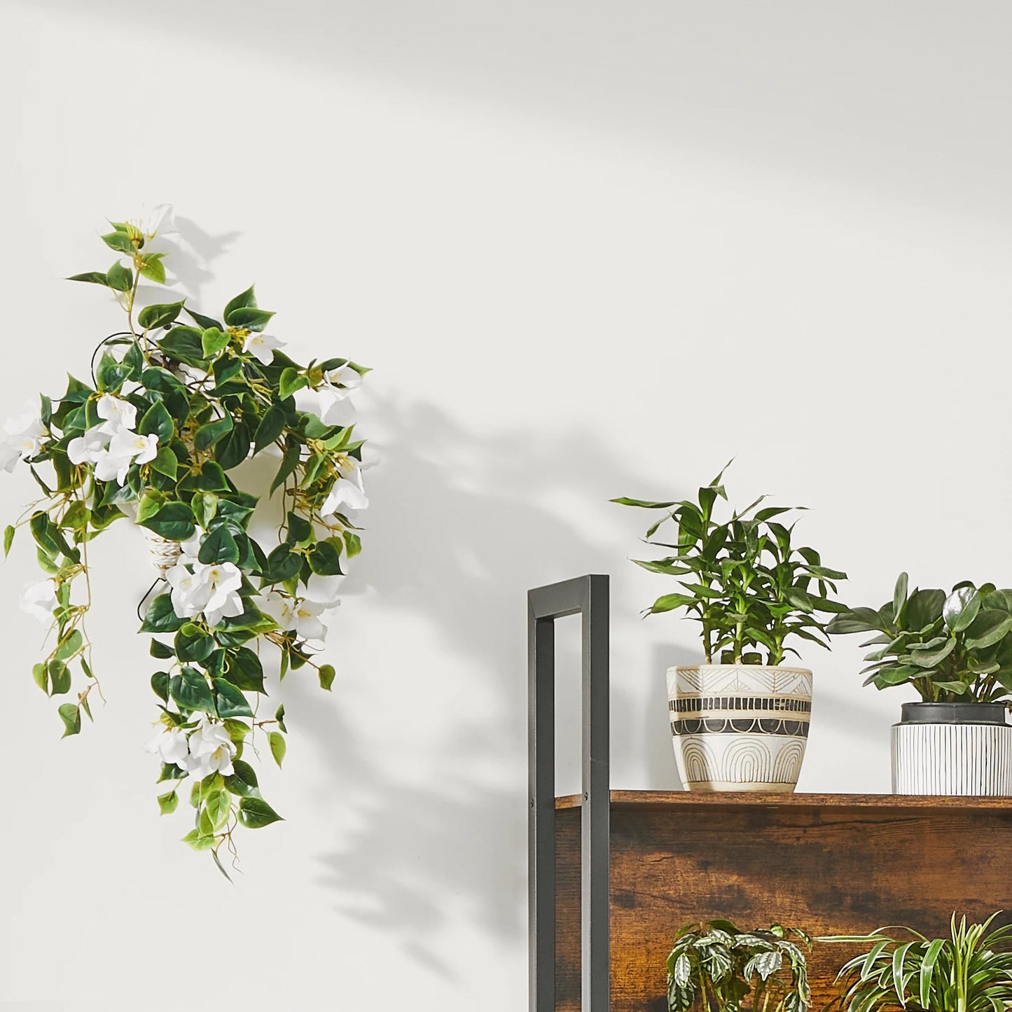 Étagère livre à structure métallique -