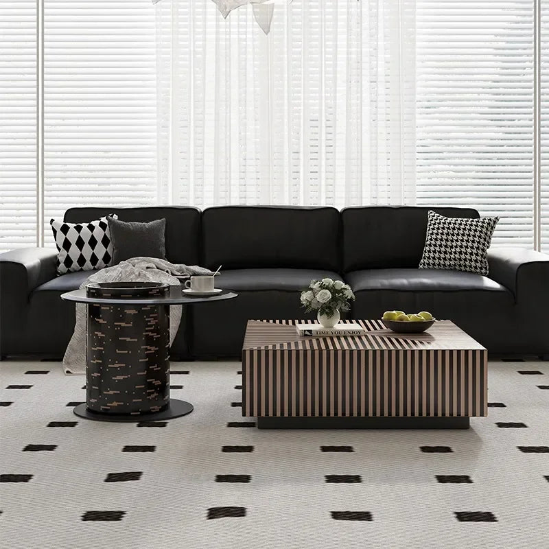 Table basse bois carré avec rayure en déco -