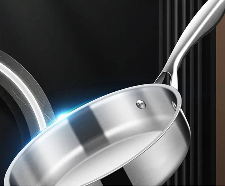 Poêle inox de petite taille de qualité -