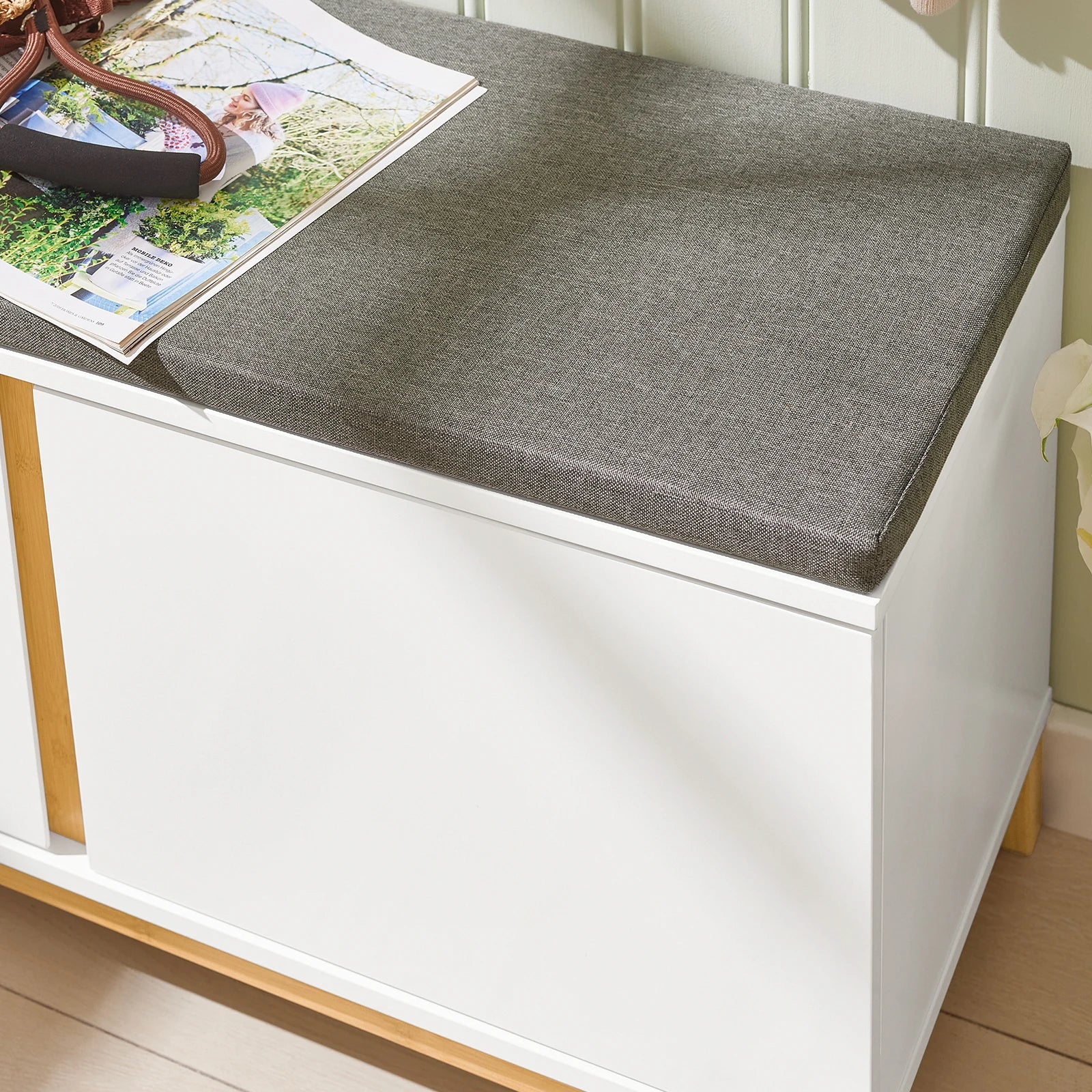 Meuble à chaussure avec siège, penderie de qualité -