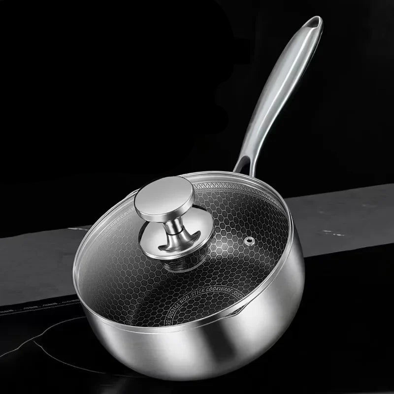 Casserole inox à lait de taille moyenne