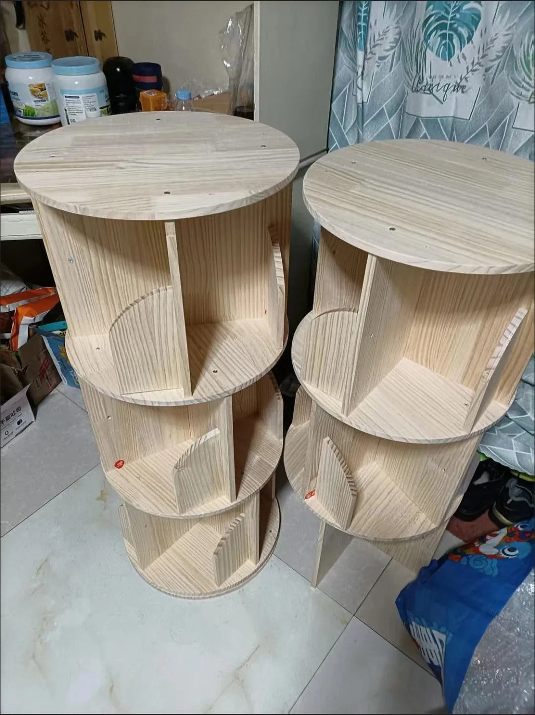 Étagère livre en bois massif pivotante à 360 dégrés -