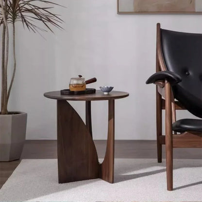 Table basse bois ronde à pied de design original -