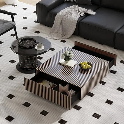 Table basse bois carré avec rayure en déco -