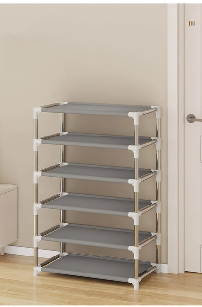 Meuble à chaussure fin et haut -