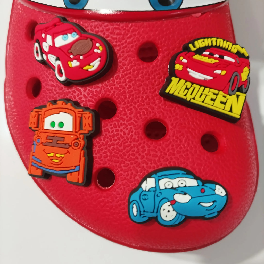 Crocs cars 95 McQueen avec jibbitz et fourrure interne -