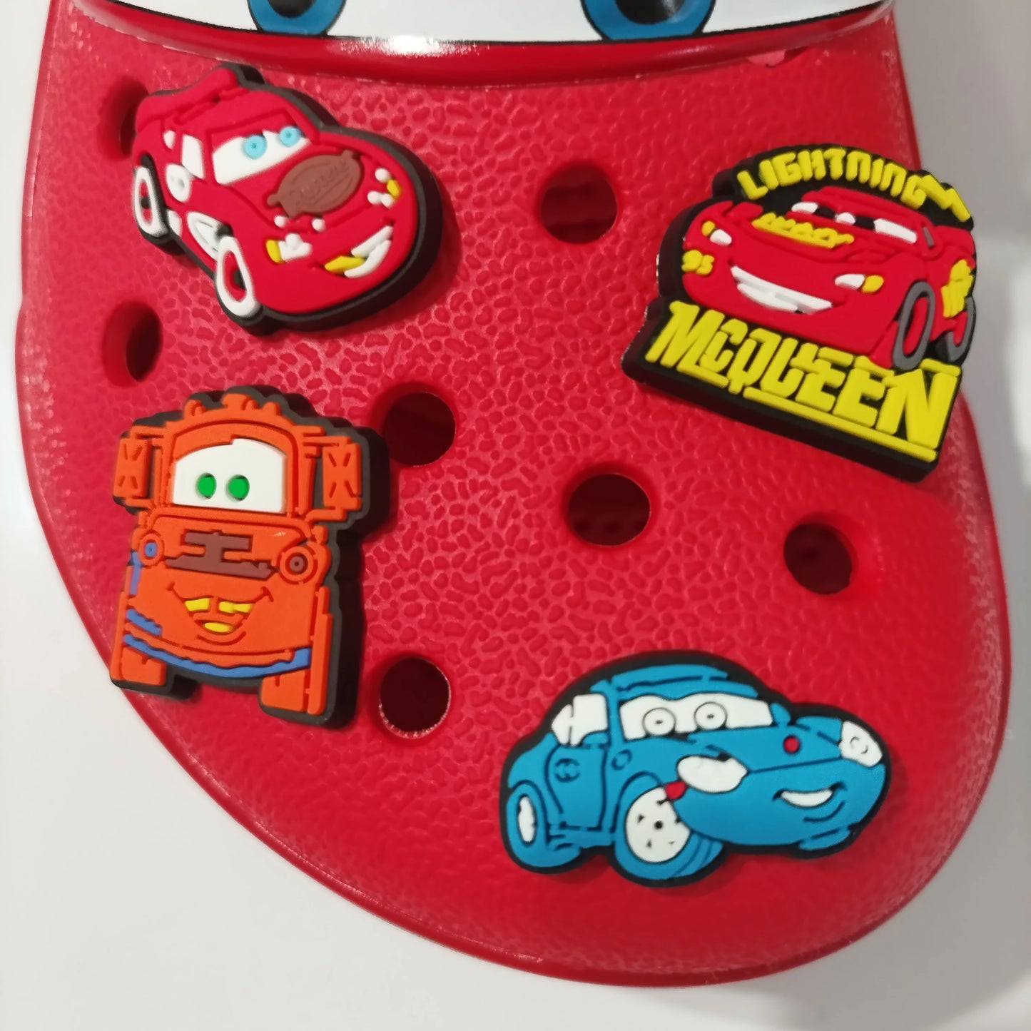 Crocs cars 95 McQueen avec jibbitz et fourrure interne -