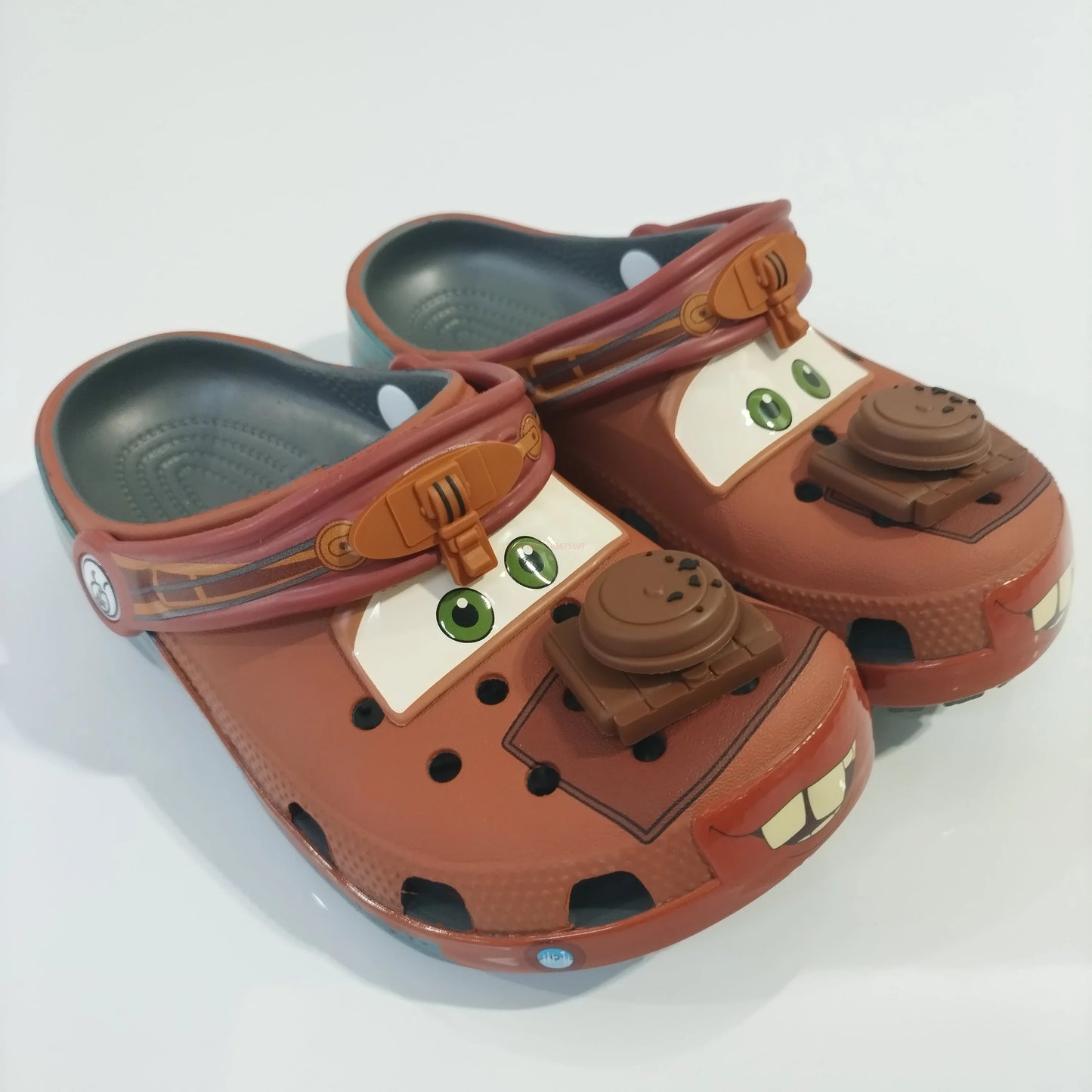 crocs cars camionnette marron pour homme et femme tendance -