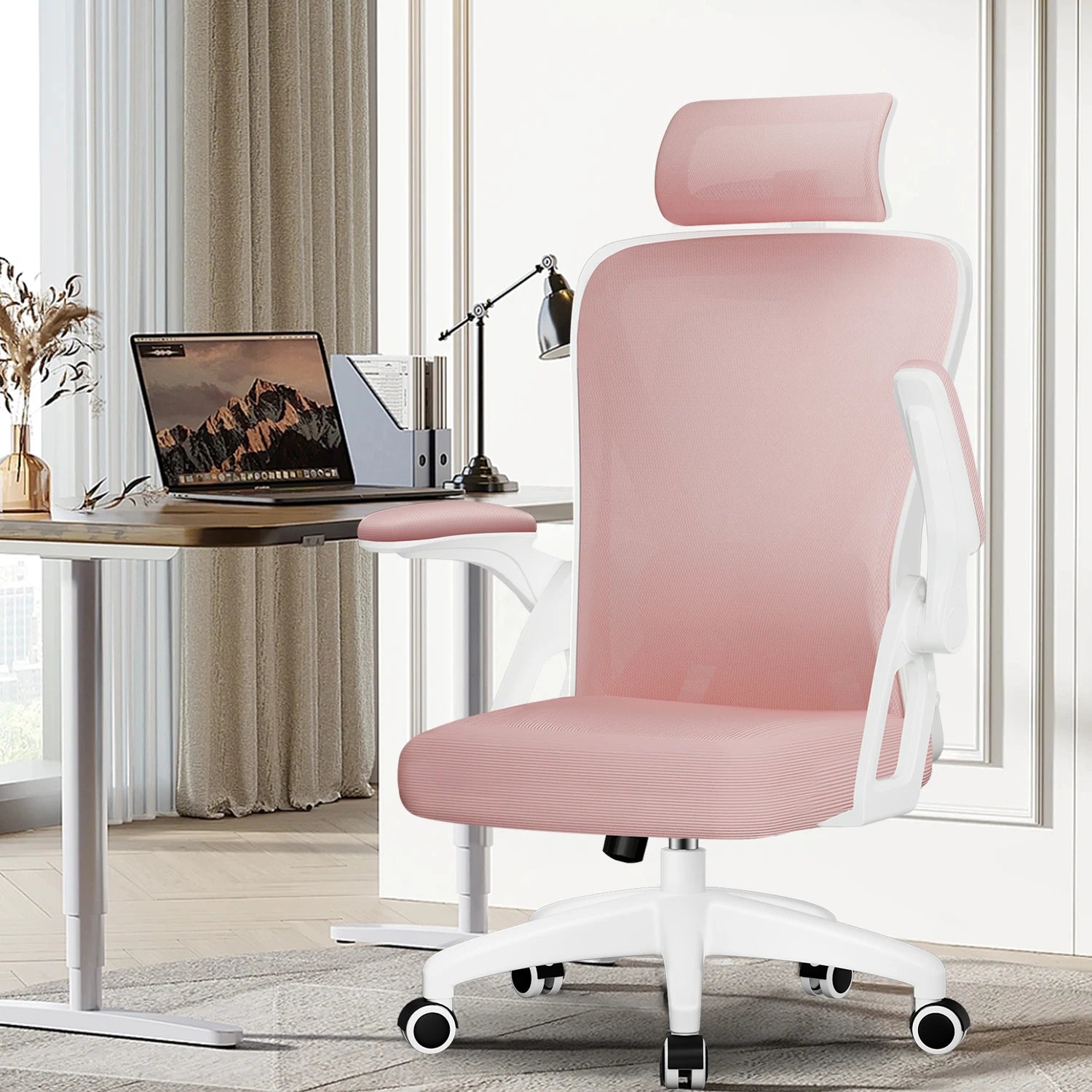 Chaise de bureau à roulette avec accoudoirs réglables -