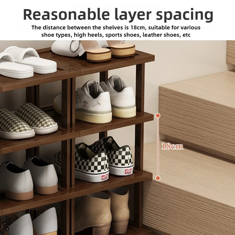 Meuble à chaussure sous escalier -