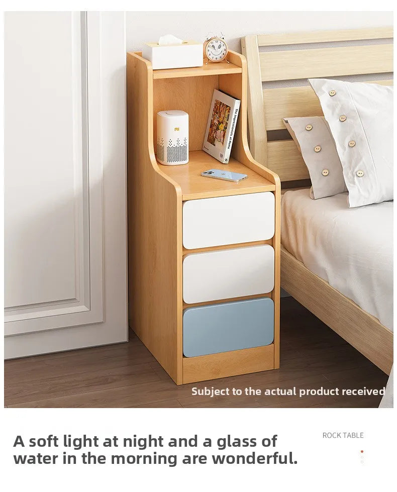 Table de nuit compacte avec 3 tiroirs moderne -