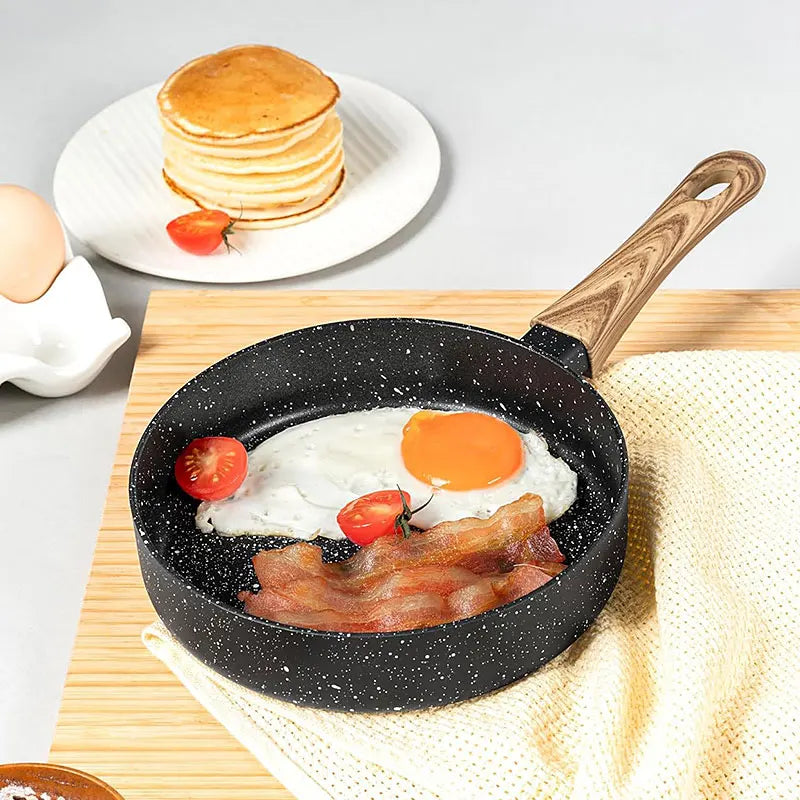 Poêle en fonte petite taille pour steak & omelette -