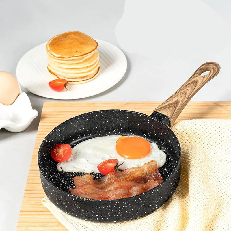 Poêle en fonte petite taille pour steak & omelette -