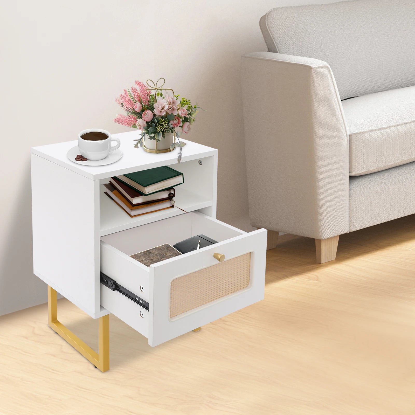 Table de nuit rotin robuste -