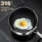 Casserole inox à lait de taille moyenne -