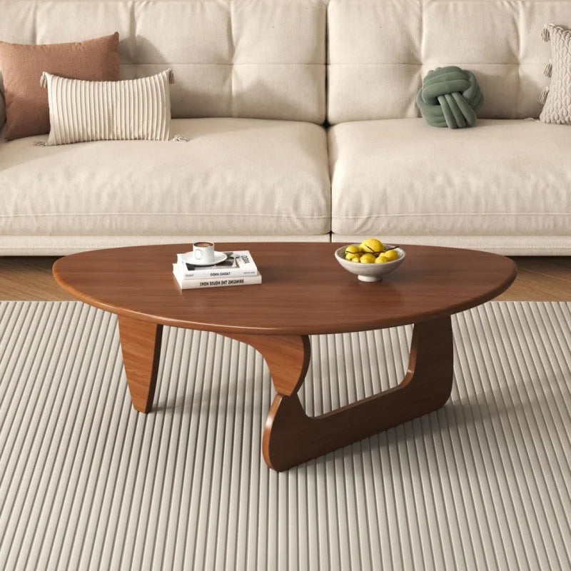 Table basse bois ronde de style triangulaire -