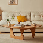 Table basse bois ronde de style triangulaire -