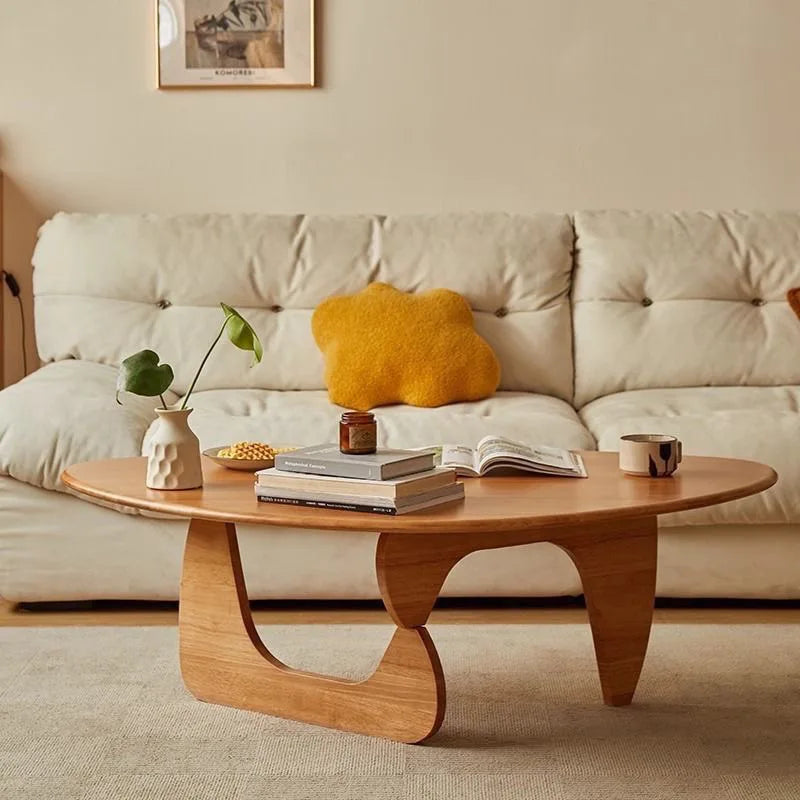 Table basse bois ronde de style triangulaire -