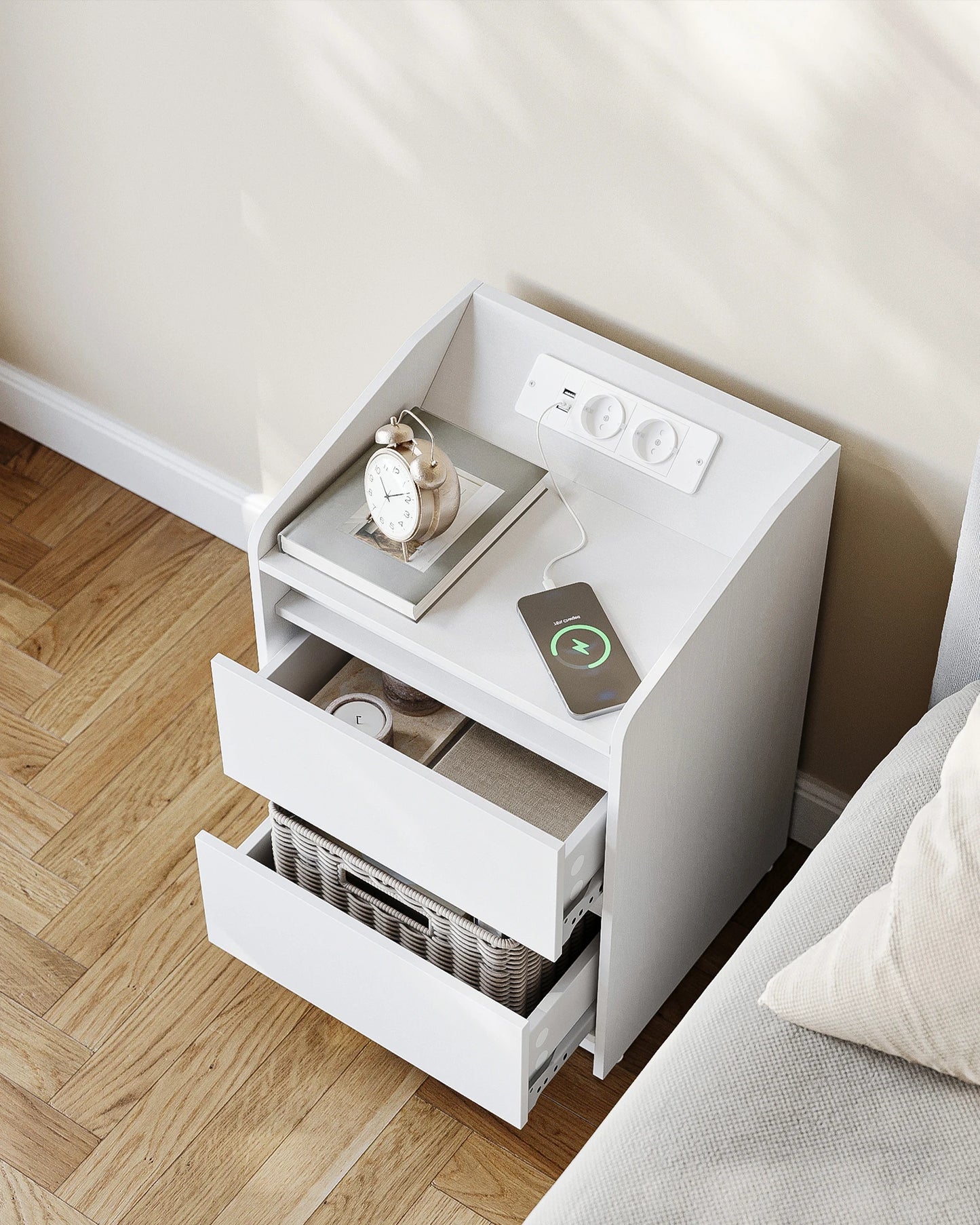 Table de nuit d'appoint élégant avec multiprise -