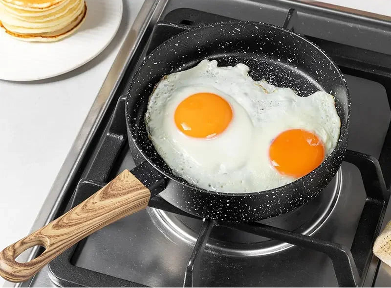 Poêle en fonte petite taille pour steak & omelette -
