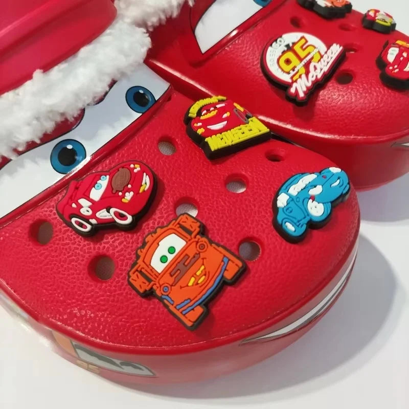 Crocs cars 95 McQueen avec jibbitz et fourrure interne -