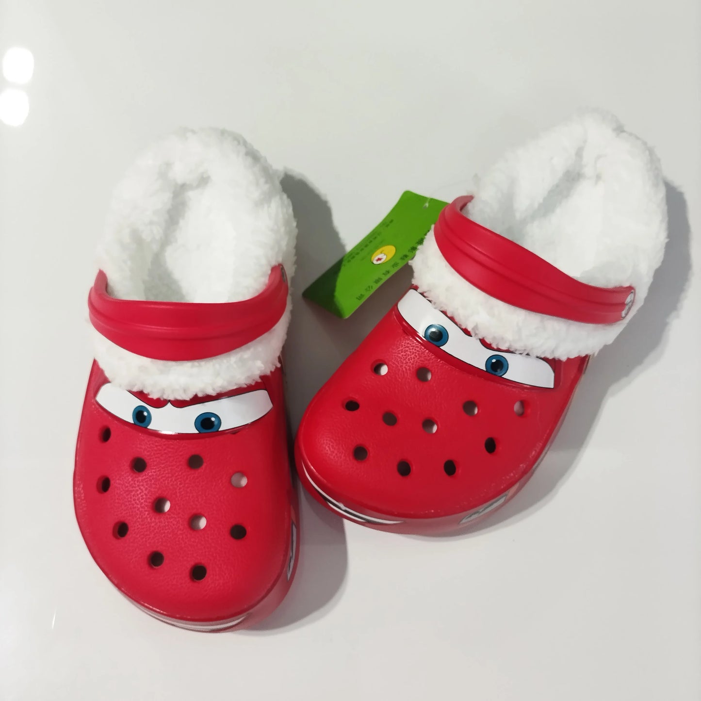 Crocs cars 95 McQueen avec jibbitz et fourrure interne -
