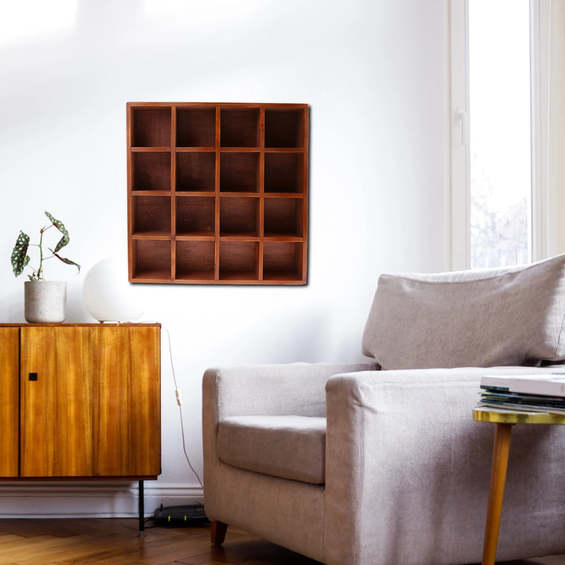 étagère murale en bois solide de cubique à 16 grilles -