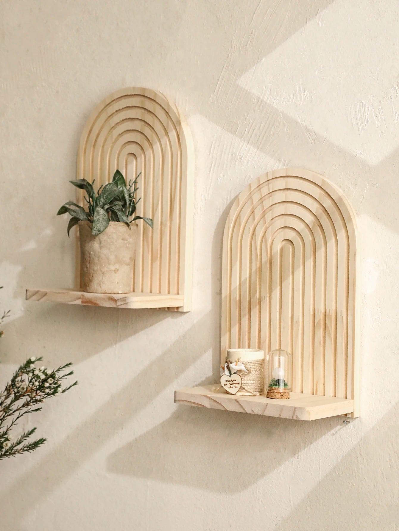 étagère murale en bois en forme d'arche -