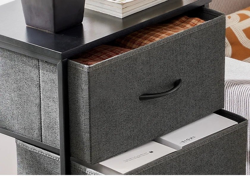Meuble de rangement pour vêtements à structure en acier - vente privée 14:200000195;200007763:201336101