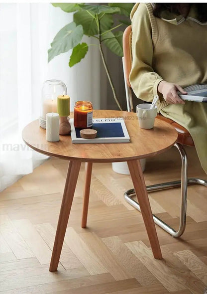 Table basse bois massif ronde de taille moyenne - vente privée 14:173coffee table set