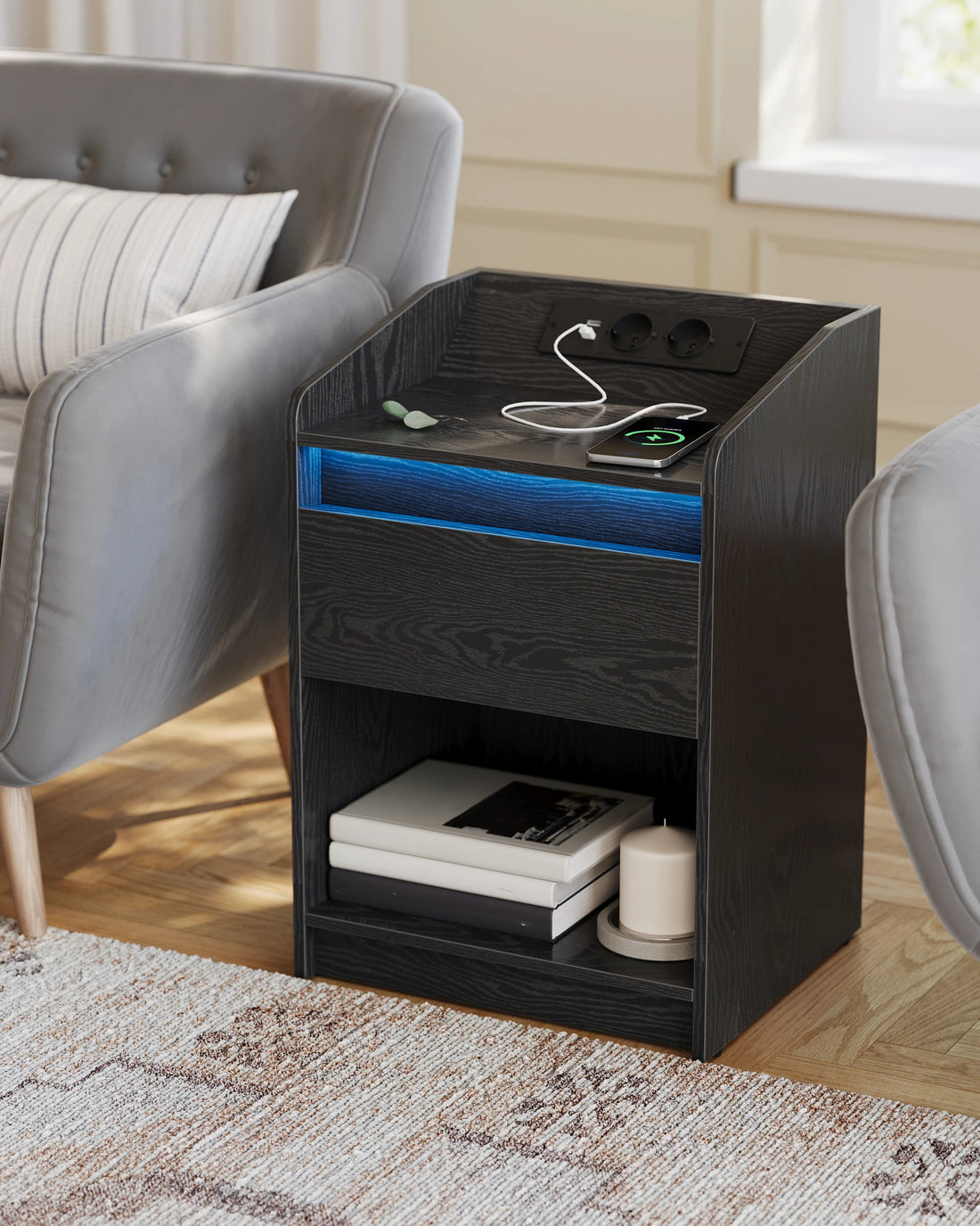 Table de chevet avec lumière LED et station de charge - vente privée 14:193;200007763:201336101