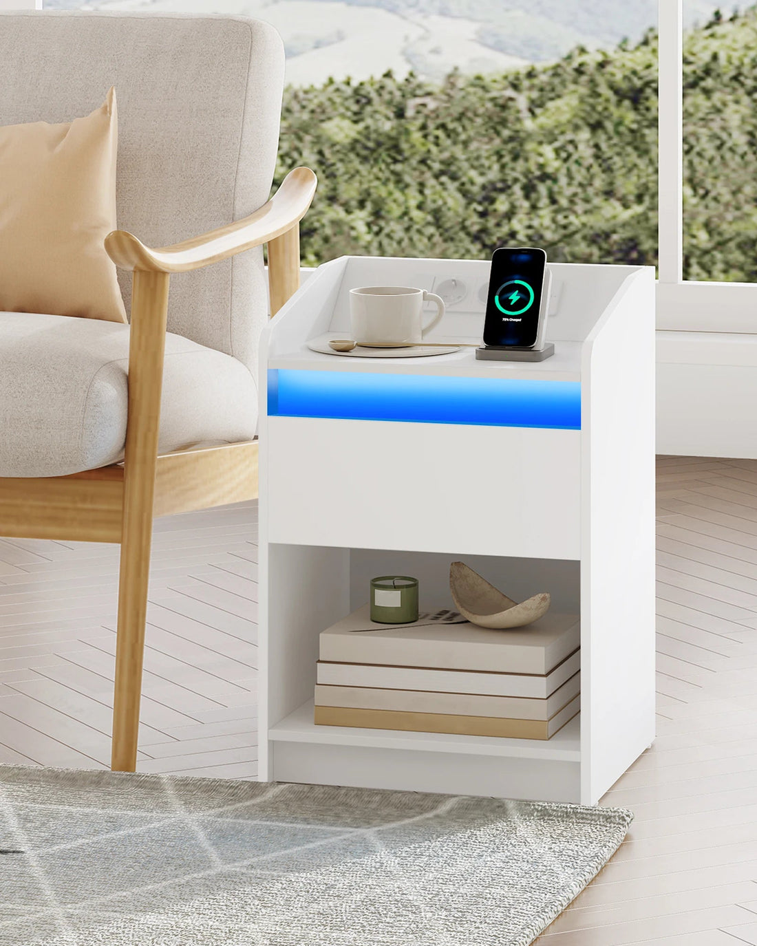 Table de chevet avec lumière LED et station de charge - vente privée 14:193;200007763:201336101