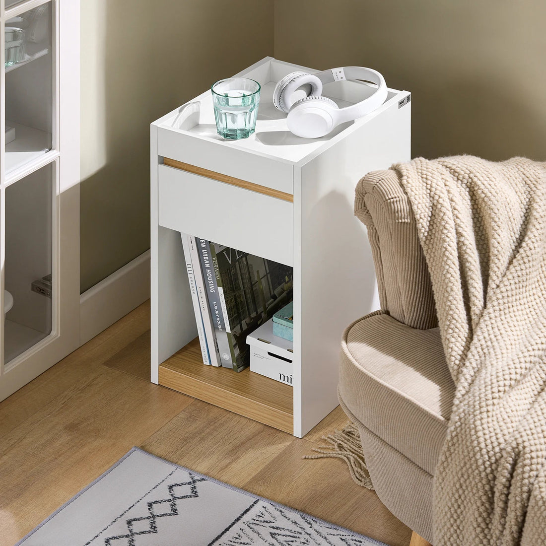 Table de chevet blanche simple pour livre - vente privée 14:29;200007763:201336101