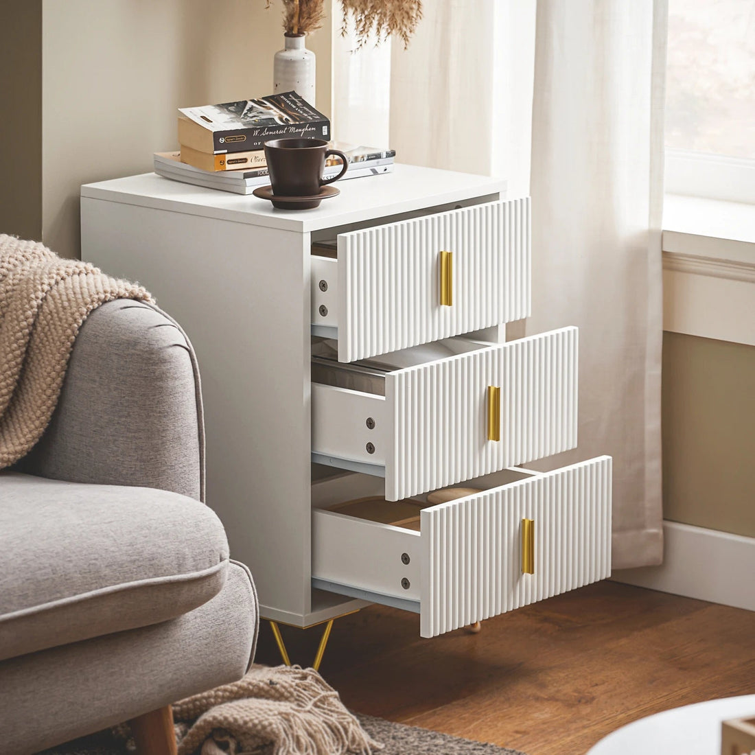 Table de chevet minimaliste avec 3 tiroirs blanches - vente privée 14:193;200007763:201336101