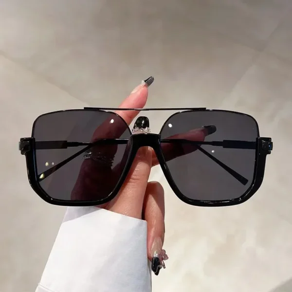 Lunettes de Soleil Polygones Tendance Punk - Monture Monobloc Avancée vue 2