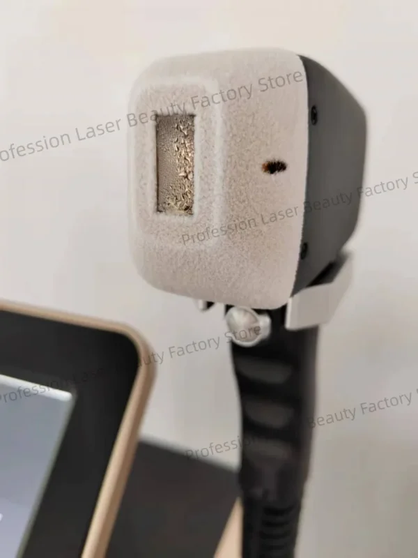 Appareil Professionnel d'Épilation Laser à Diode Triple Longueur d'Onde vue 2