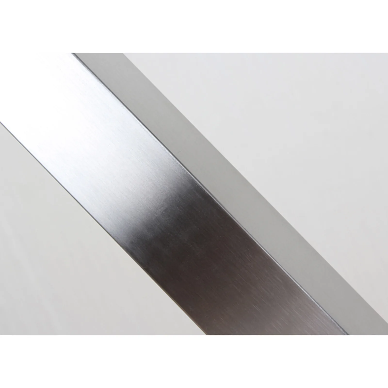 Pieds de table en acier inoxydable en forme de X pour café et gastronomie image 5