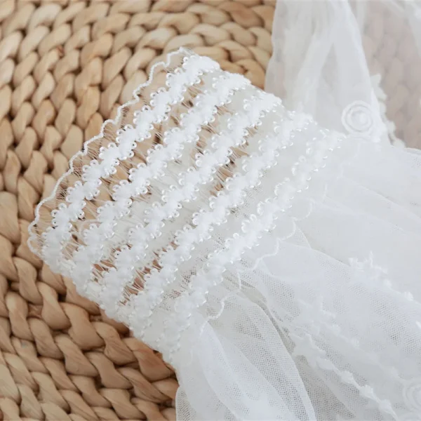 Manchettes détachables en dentelle et maille florale pour chemisier vue 2
